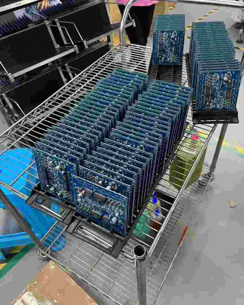 The Advantages of Outsourcing PCB Production to an EMS Provider