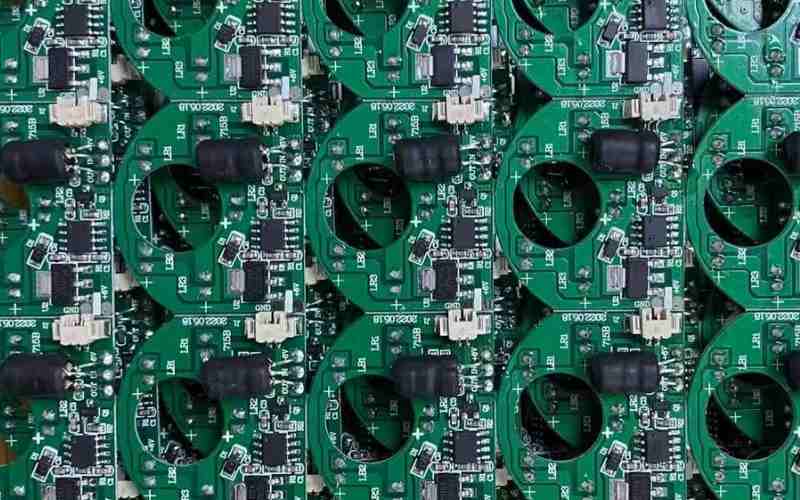Beware of Low-Cost FR4 PCB Assembly Companies: Hidden Quality Risks Revealed